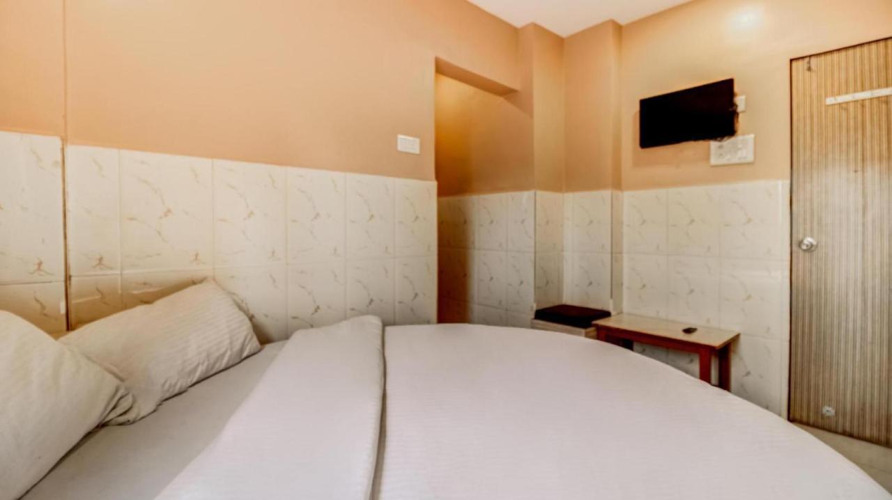 Hotel Raj Inn Navi Mumbai Exterior photo