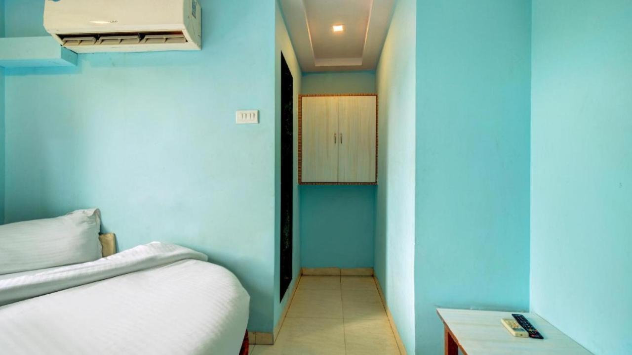 Hotel Raj Inn Navi Mumbai Exterior photo
