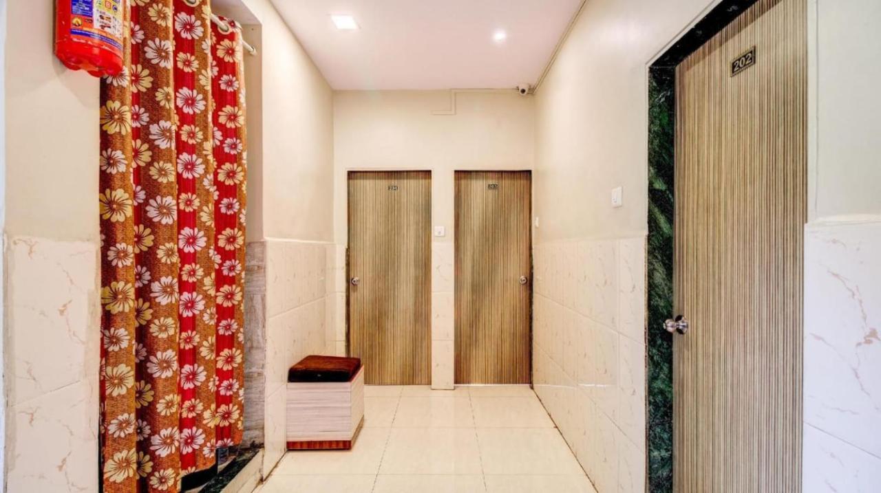 Hotel Raj Inn Navi Mumbai Exterior photo